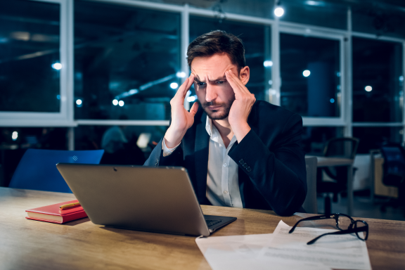 Why Startup Agencies Fail and How to Grow Fast in 2025
